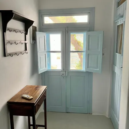 Maisonnette De Charme By Apartmentsparos Com *