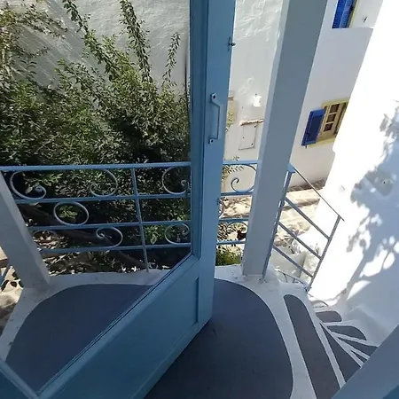 Maisonnette De Charme By Apartmentsparos Com Vakantiehuis *