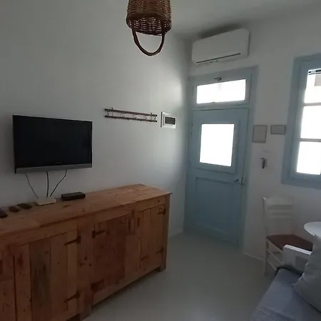 Holiday home Maisonnette De Charme By Apartmentsparos Com *