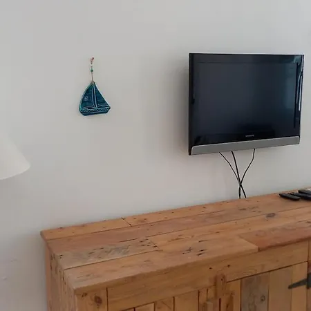 Holiday home Maisonnette De Charme By Apartmentsparos Com