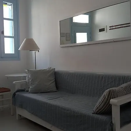 Holiday home Maisonnette De Charme By Apartmentsparos Com *